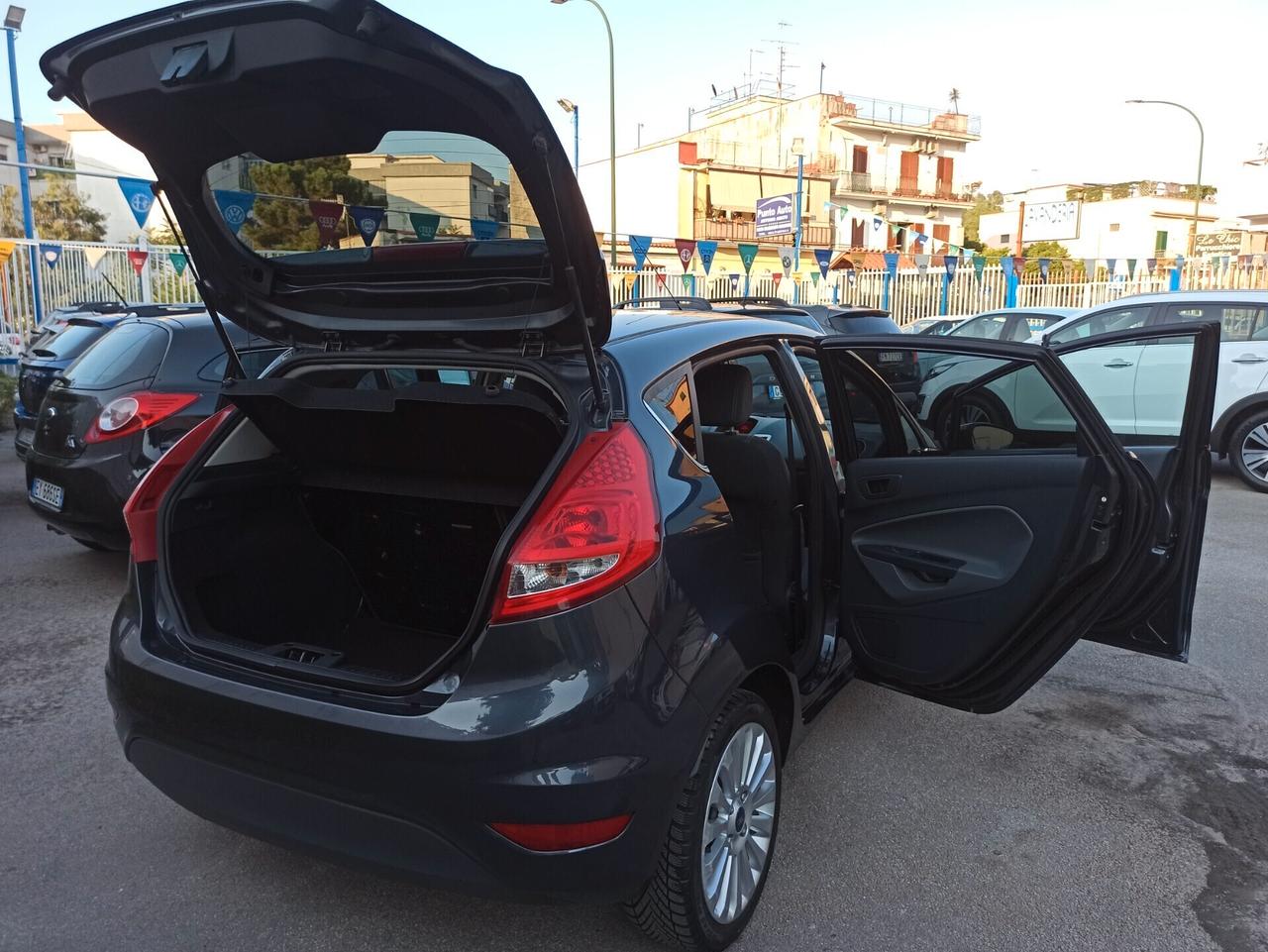 Ford Fiesta 1.2 82 CV 5 porte Titanium