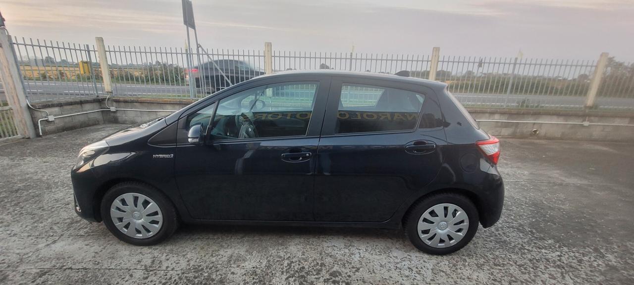 Toyota Yaris 1.5 Hybrid 5 porte Cool