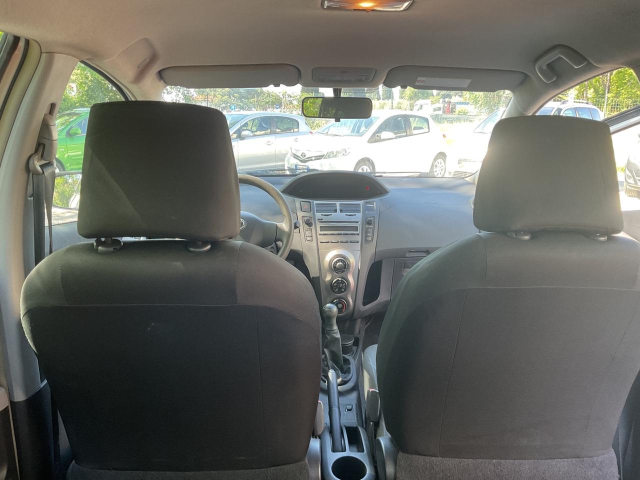 Toyota Yaris 1.0 5 porte