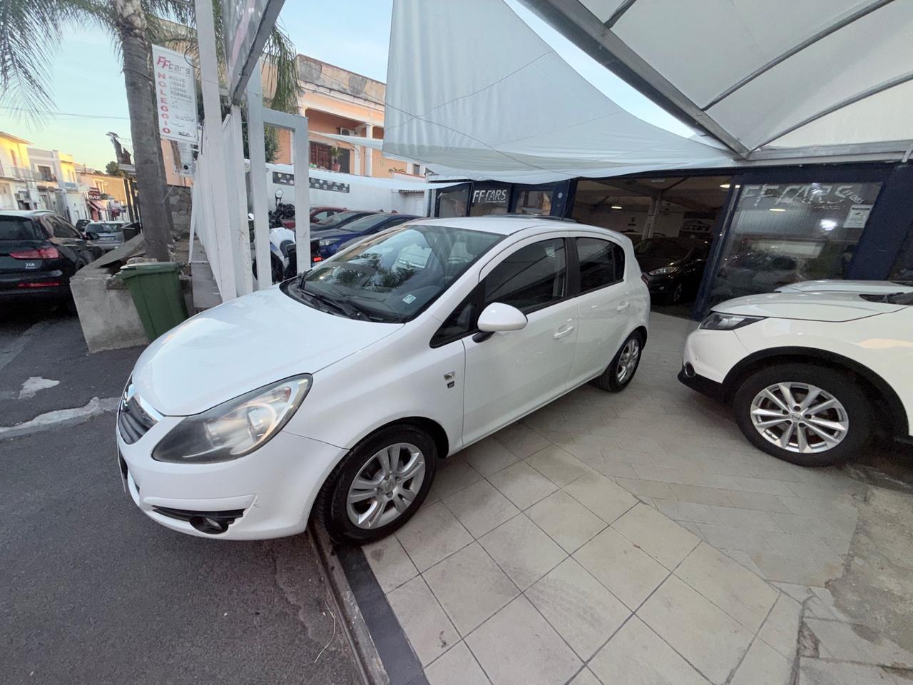 Opel Corsa 1.2 80CV 5 porte GPL-TECH Edition