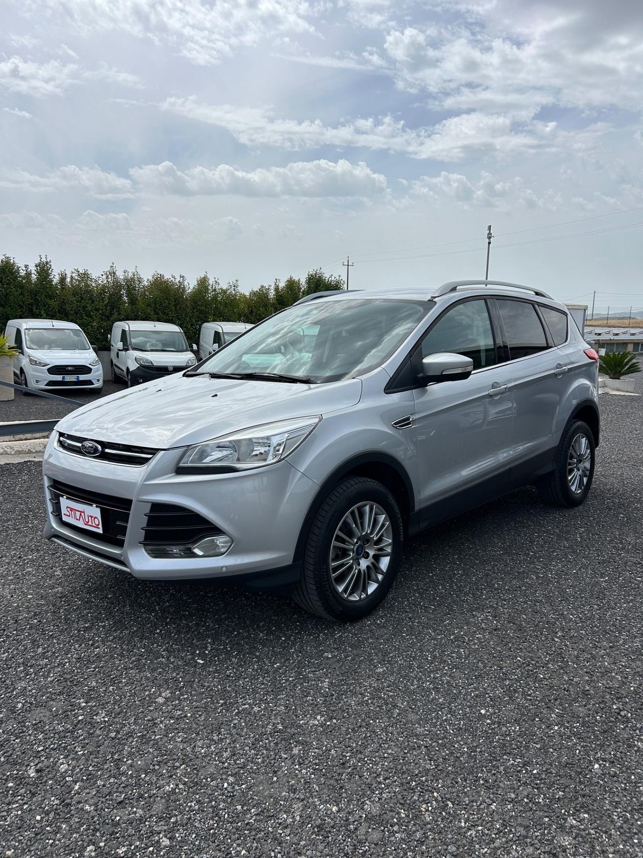 Ford Kuga 2.0 TDCI 140 CV 4WD Titanium