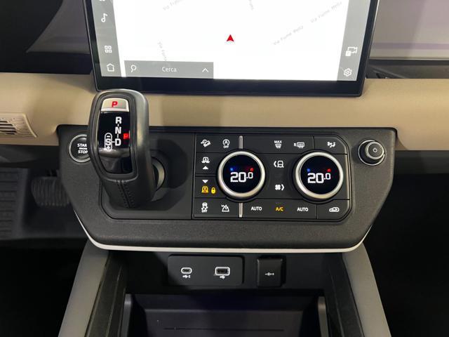 LAND ROVER Defender 110 3.0D I6 200CV Auto X-Dynamic HSE+IVA