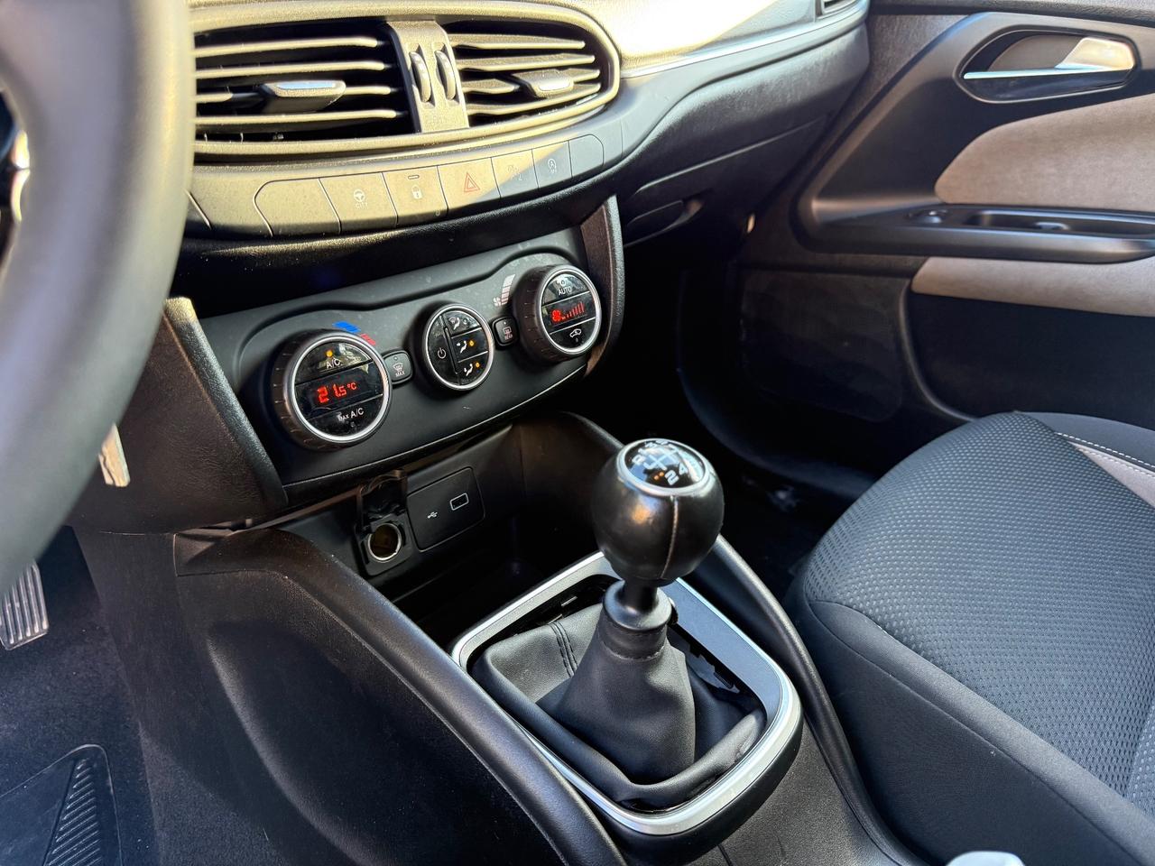 Fiat Tipo 1.6 Mjt S&S SW Lounge Navi Grande