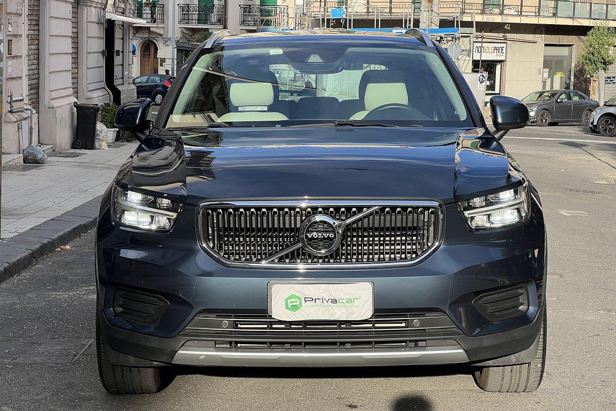 VOLVO XC40 T3 Momentum Core