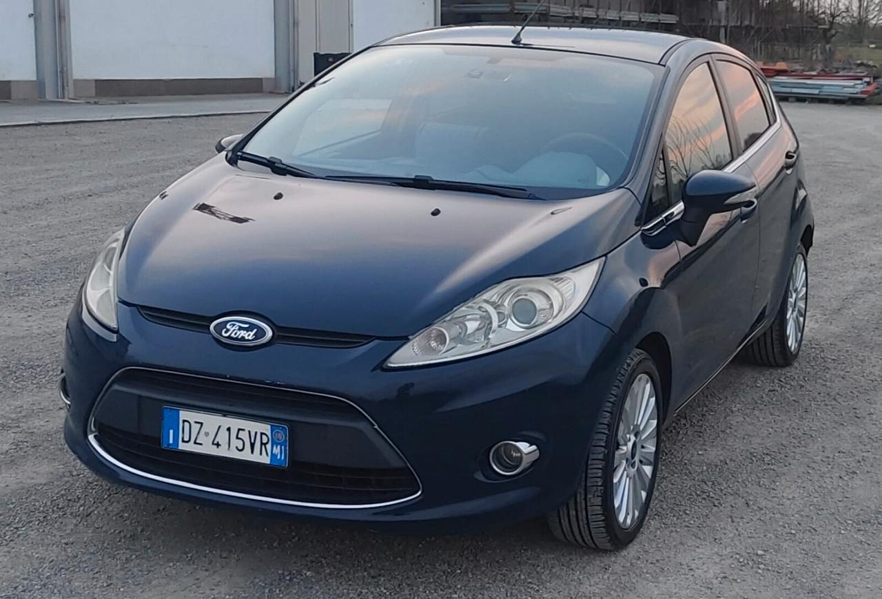 Ford Fiesta 1.4 5 porte Bz.- GPL Titanium