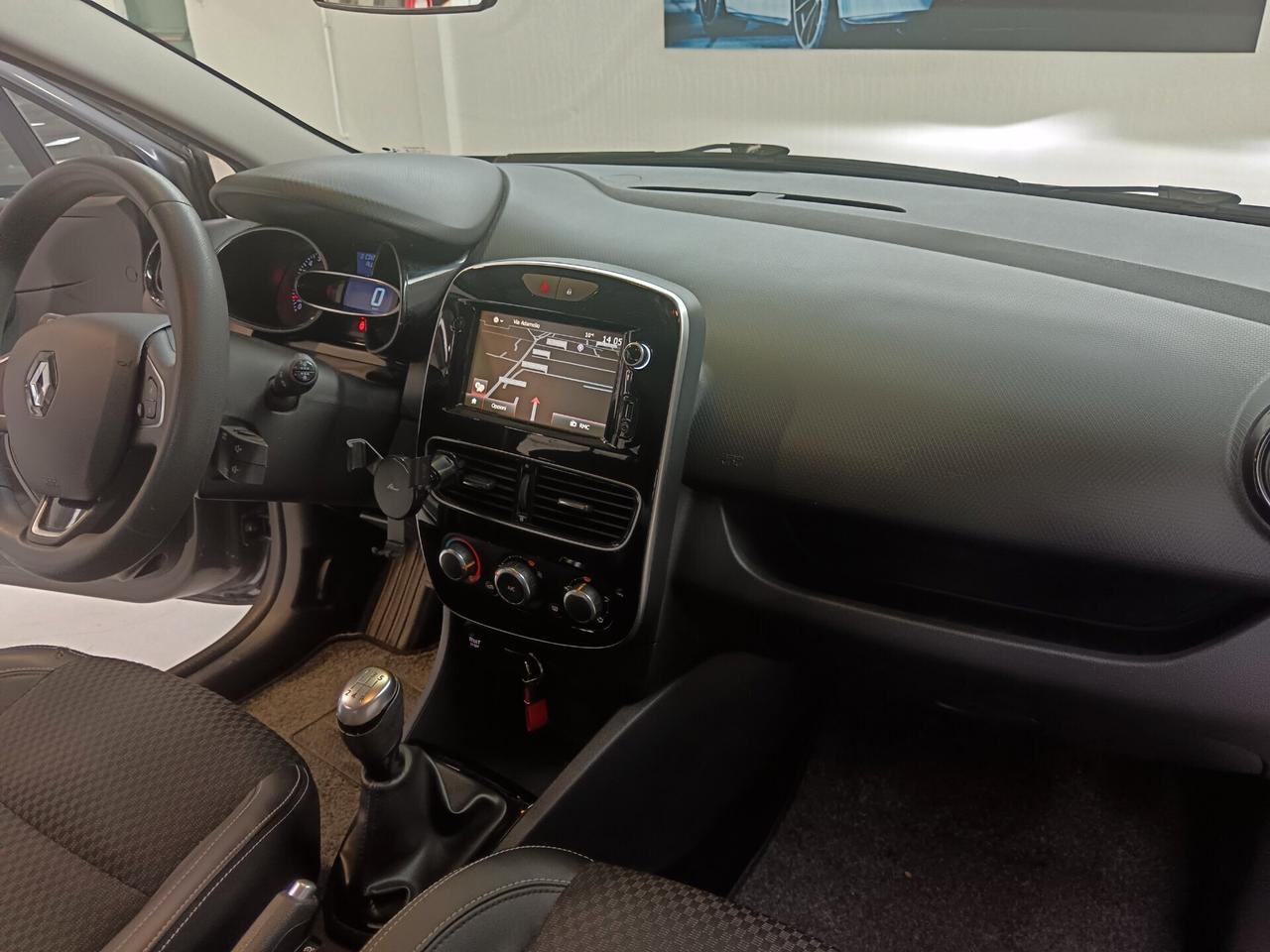 Renault Clio TCe 12V 90 CV GPL 5 porte Moschino Intens PREZZO REALE