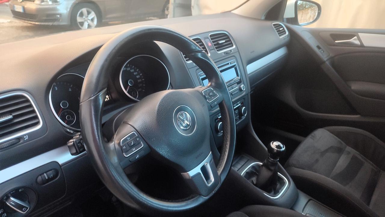 Volkswagen Golf 1.6 TDI DPF 5p. Highline