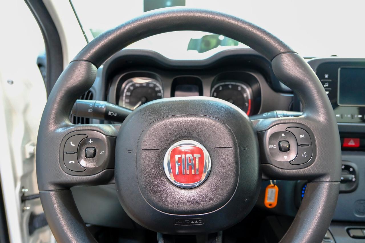Fiat Panda Cross 1000 HYBRID 70cv CARPLAY