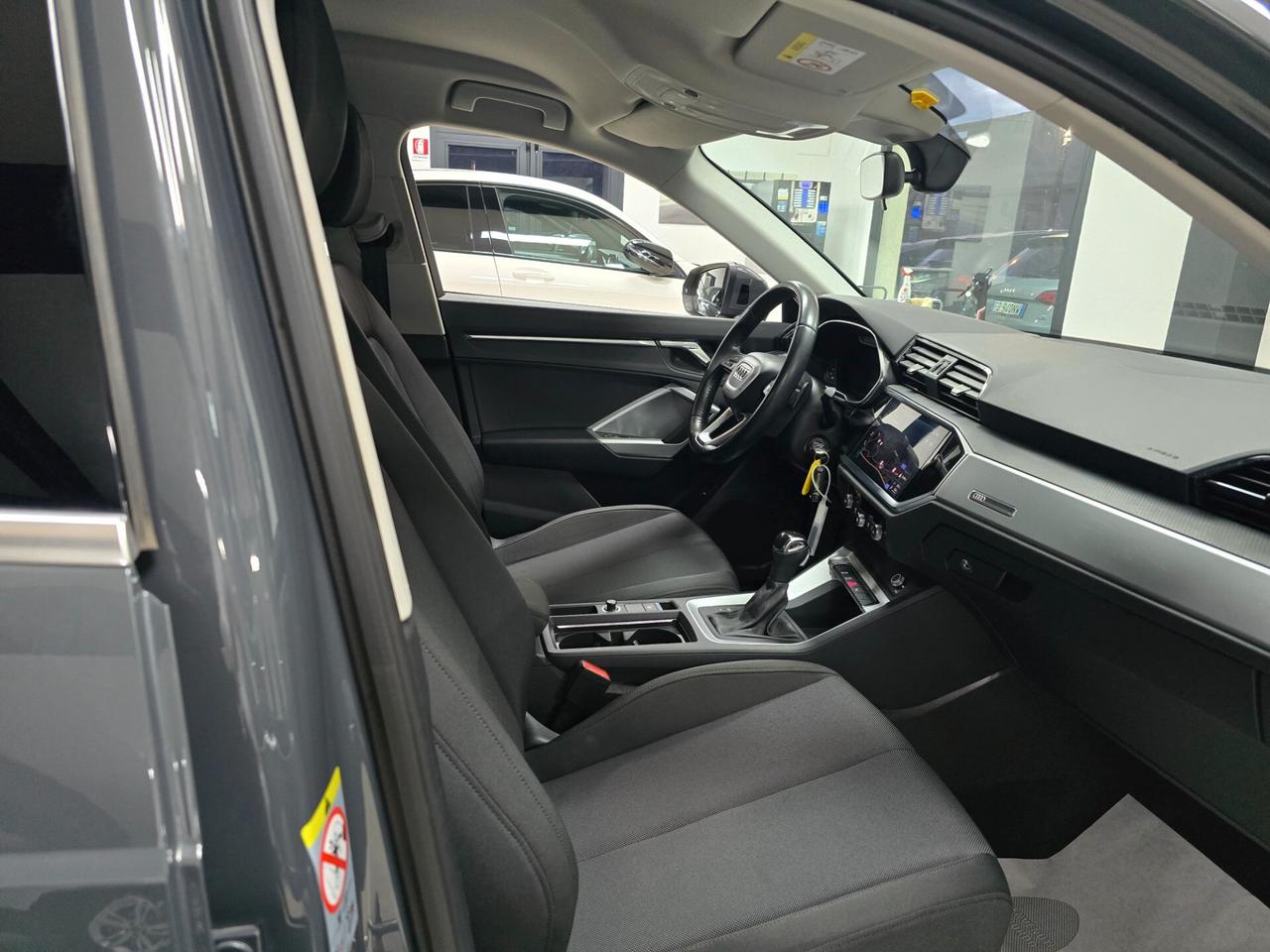 Audi Q3 35 TDI S tronic Business Advanced