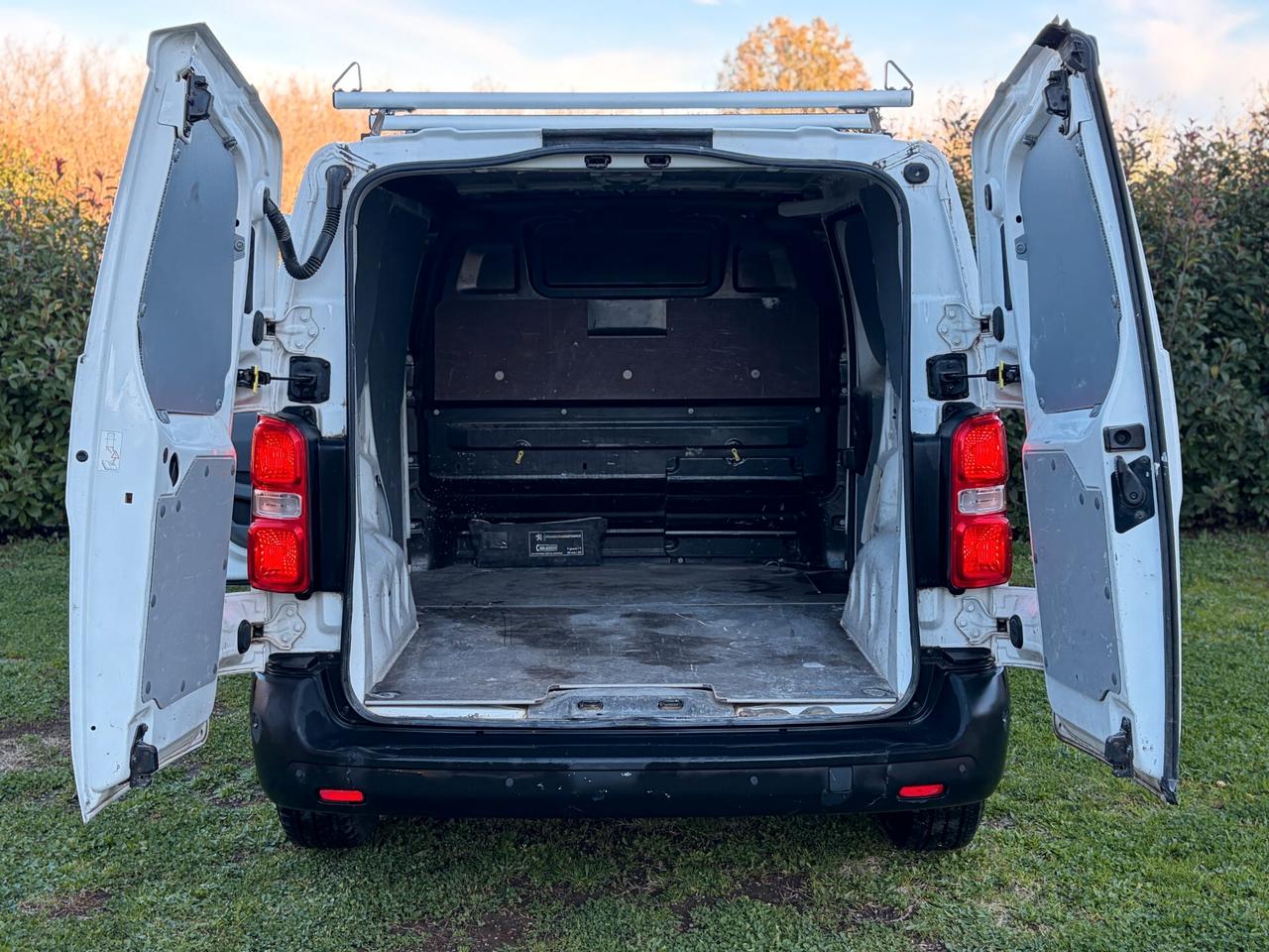 Peugeot Expert BlueHDi 115 S&S PC-TN Combi Compact IVA ESPOSTA INCLUSA