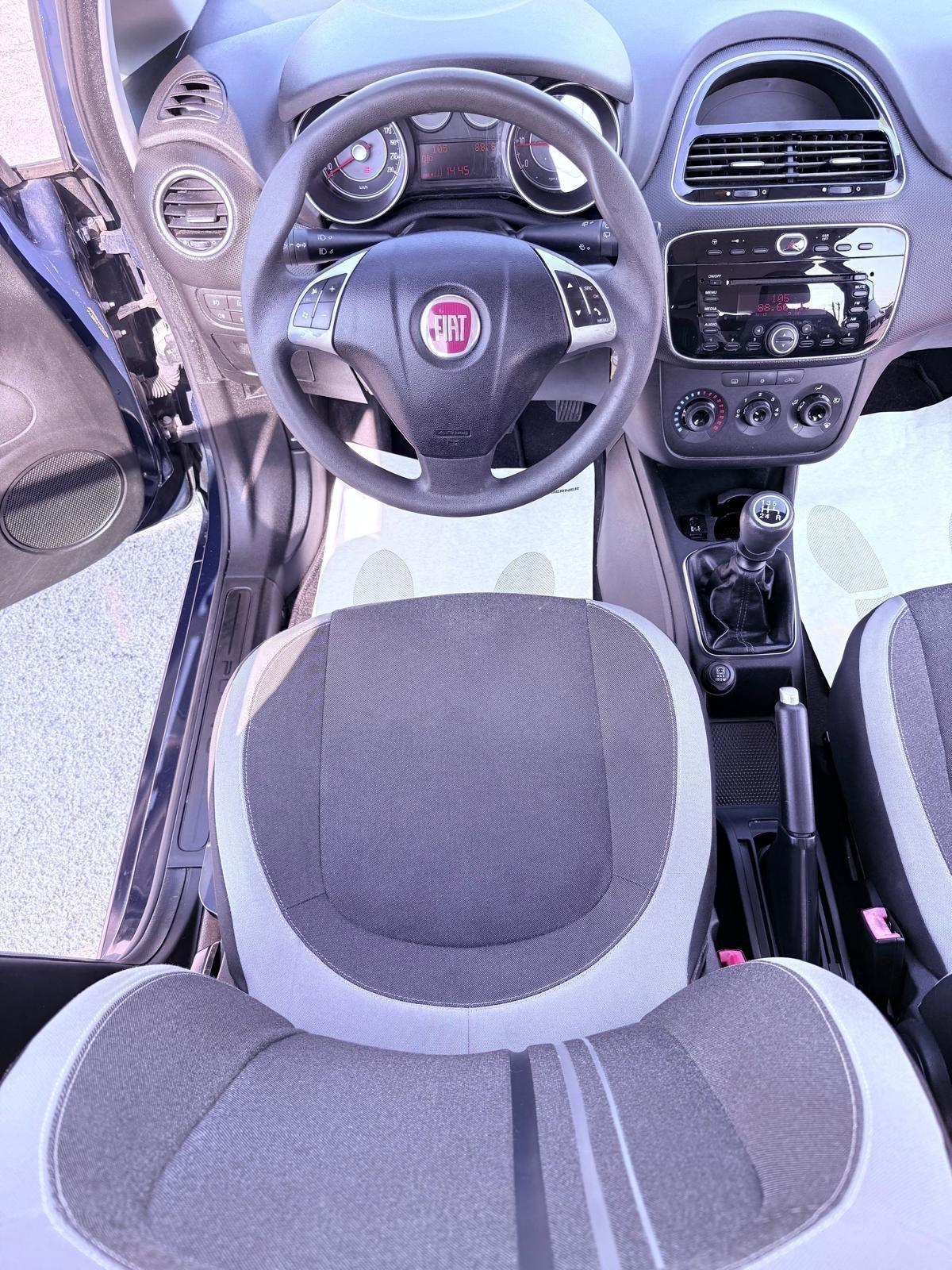 Fiat Punto 1.4 8V 5 porte Natural ok neopatentati