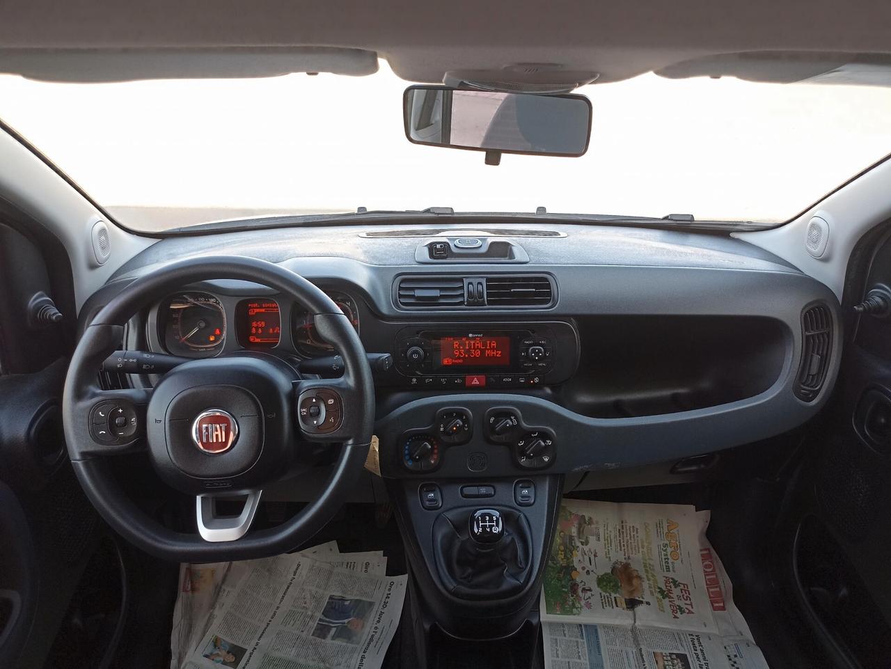 FIAT. NEW PANDA LOUNGE 1.3 DIESEL COMANDI AL VOLANTE