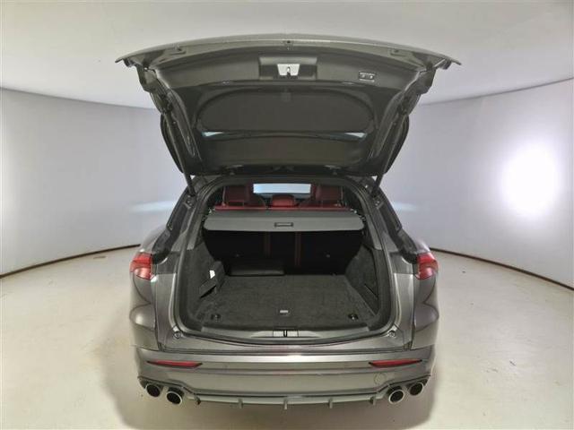 MASERATI Grecale MHEV 300 CV AWD GT