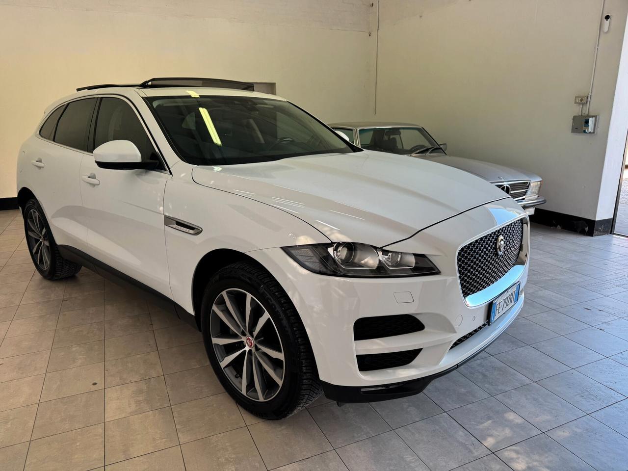 Jaguar XF 2016 2.0 D 180 CV AWD aut. Portfolio TETTO