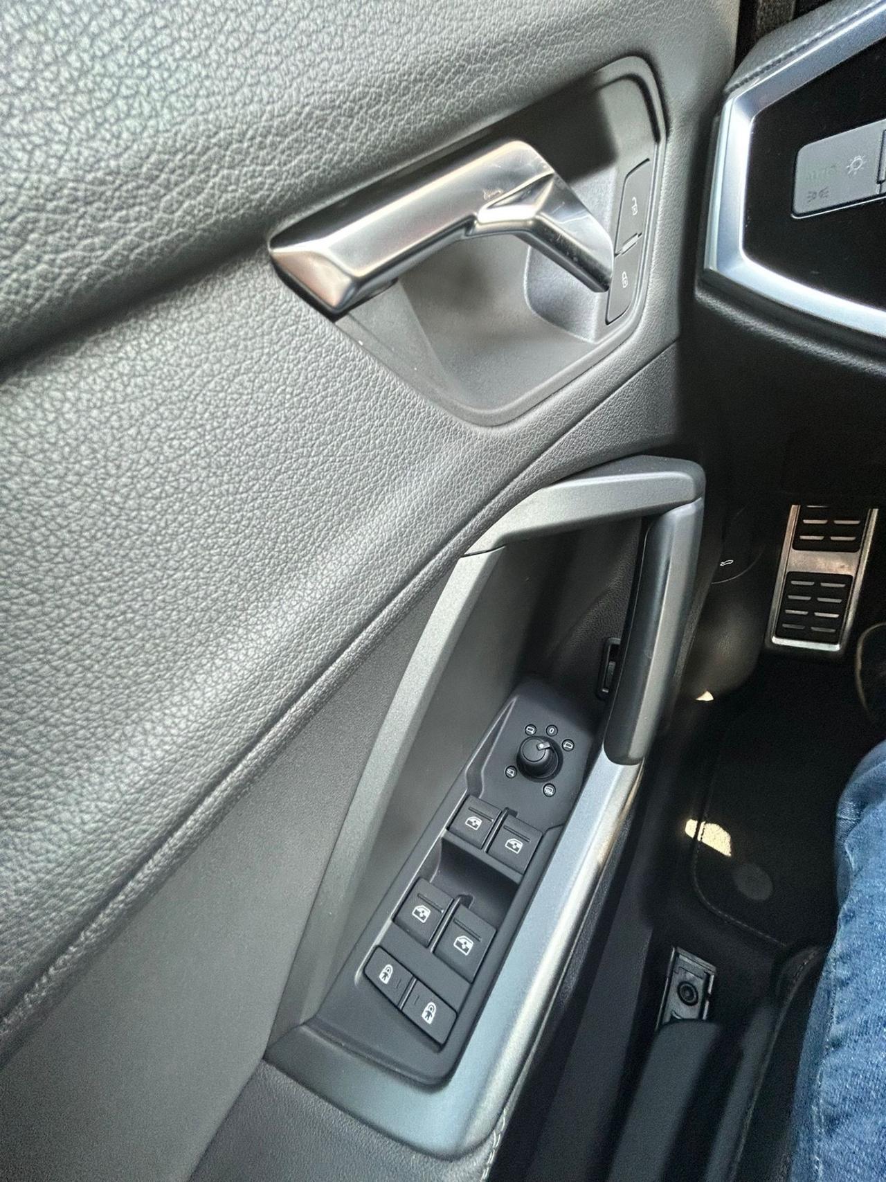 Audi Q3 35 TDI S tronic line edition