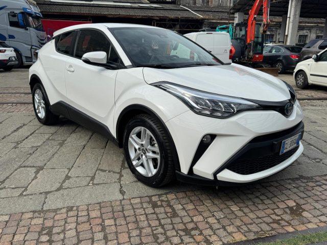 TOYOTA C-HR 1.8 Hybrid E-CVT Business