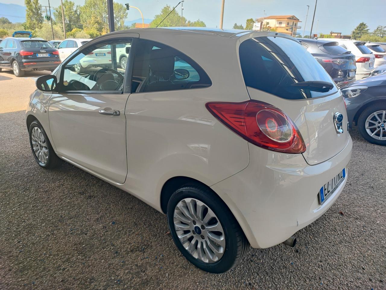 Ford Ka 1.2 8V 69 CV Black&White Edition