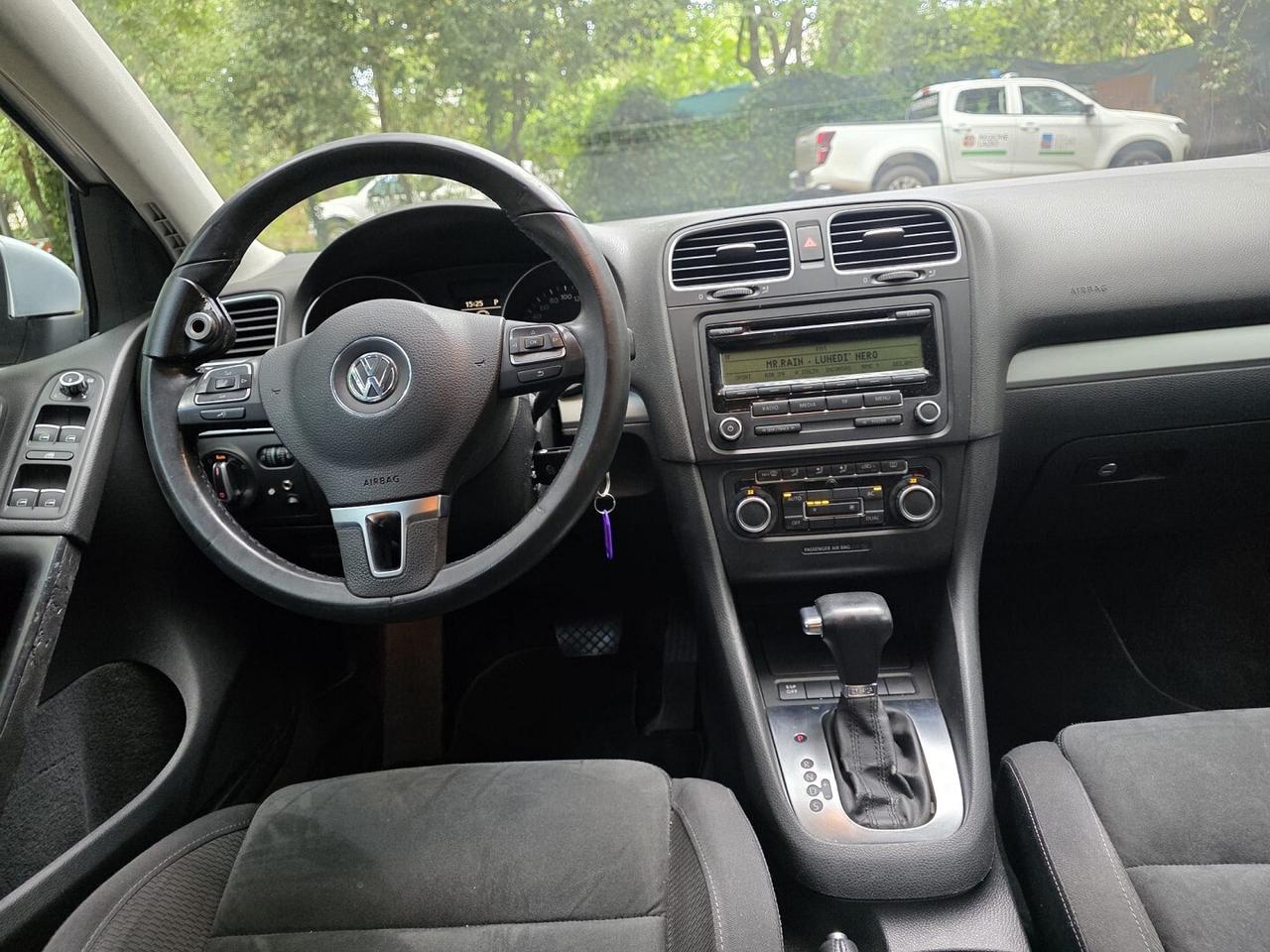 VOLKSWAGEN GOLF 6 1.6 TDI - DSG - EURO5