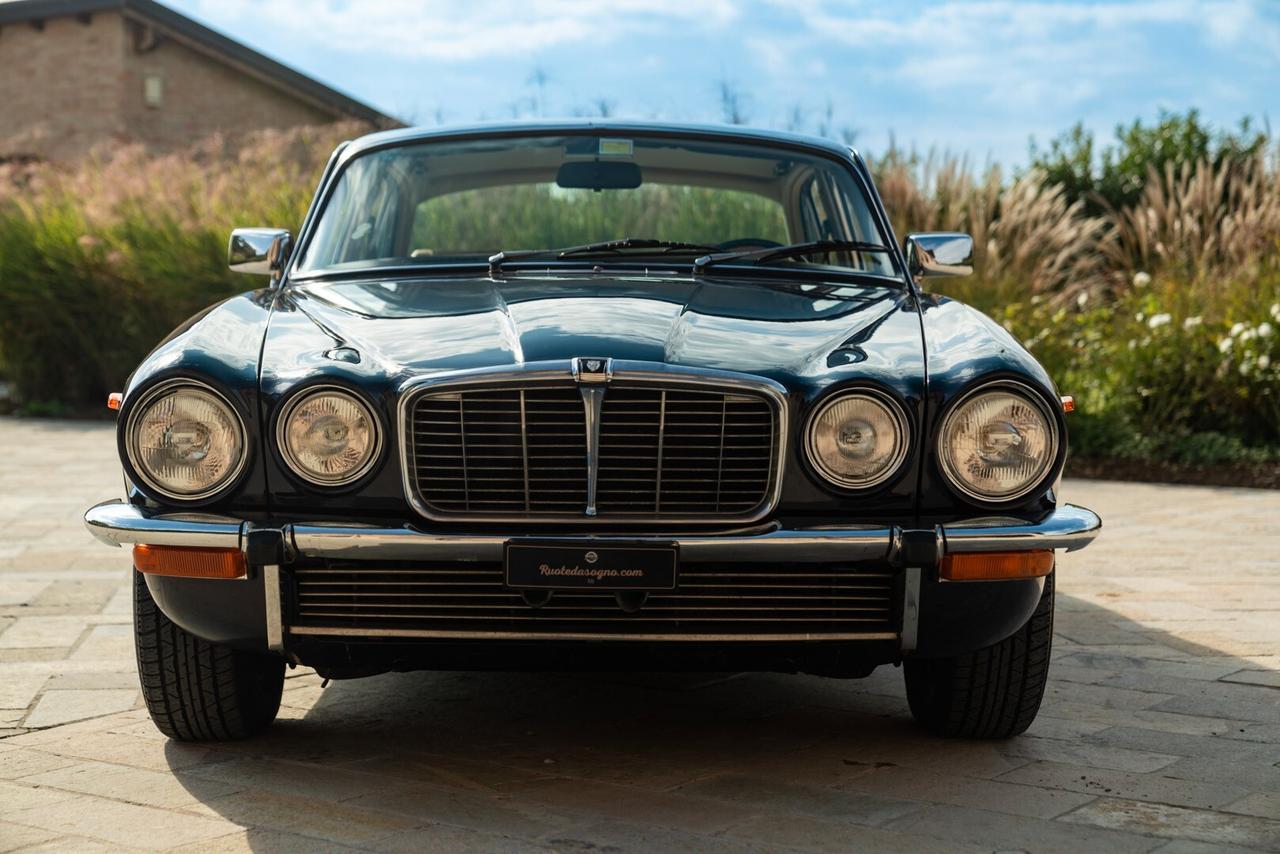 Jaguar XJ 4.2 - JAG00070