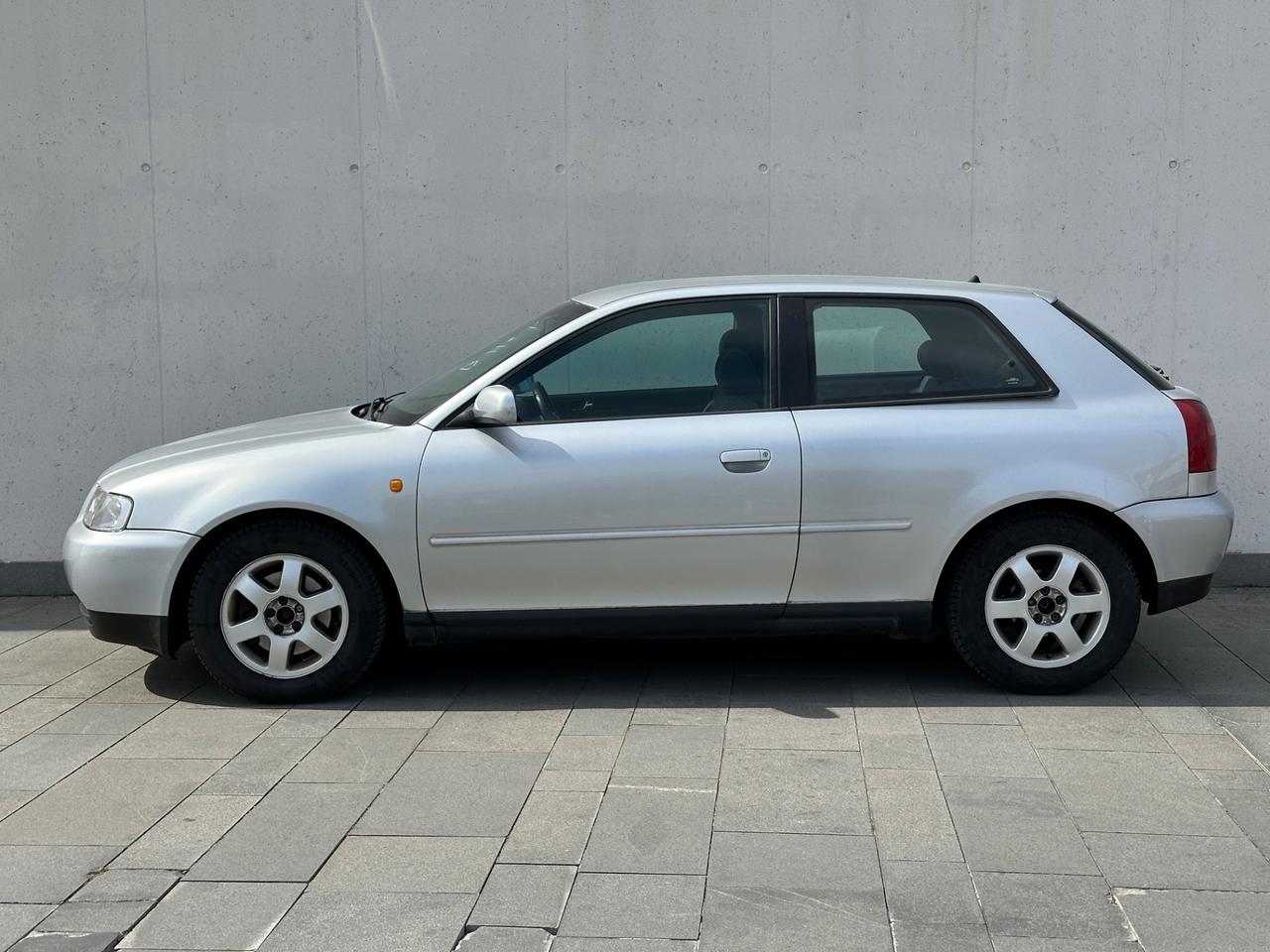 Audi A3 1.8 T 20V cat 3p. quattro Attraction