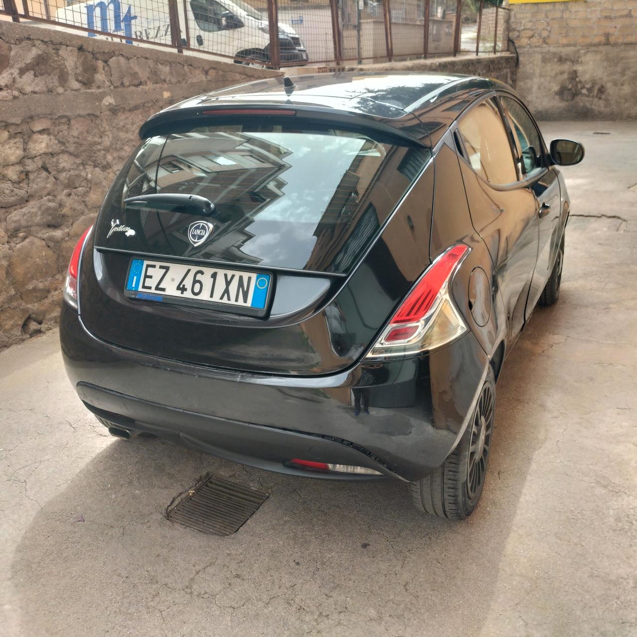 Lancia Ypsilon 1.2 69 CV 5 porte GPL Ecochic Gold