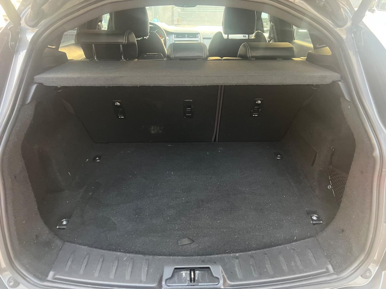 Jaguar E-Pace 2.0D 180 CV AWD R-Dynamic