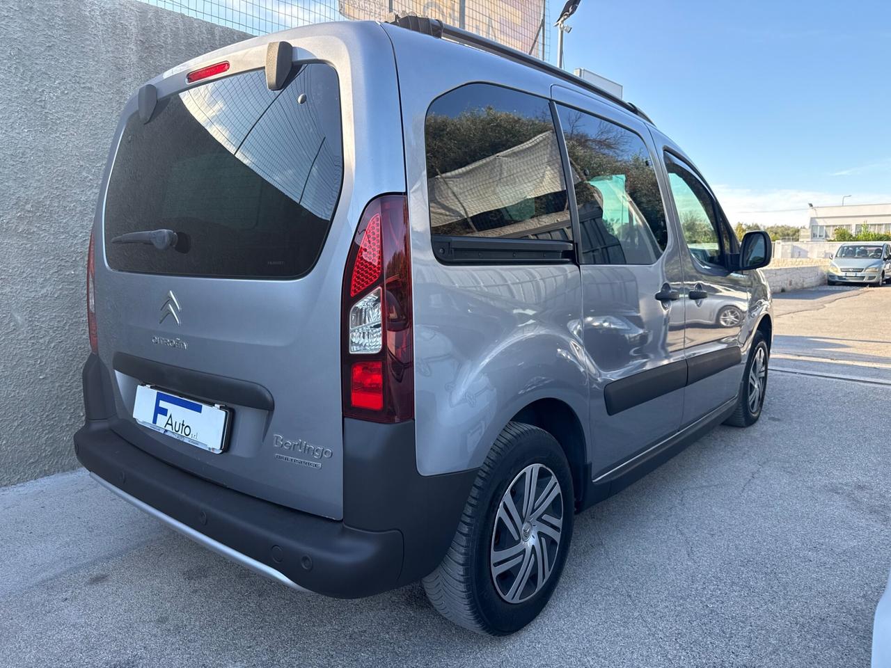 Citroen Berlingo Multispace BlueHDi 1.6 120cv,Apple CarPlay,retrocamera,ecc.