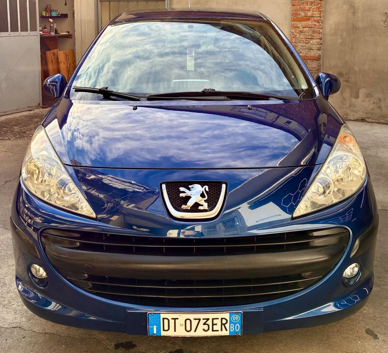 Peugeot 207 benz. NAVI 2009 - appena tagliandata !