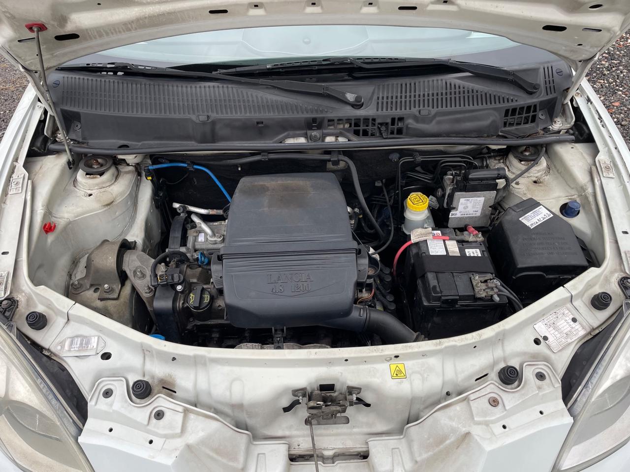 Lancia Ypsilon 1.2 Modamilano