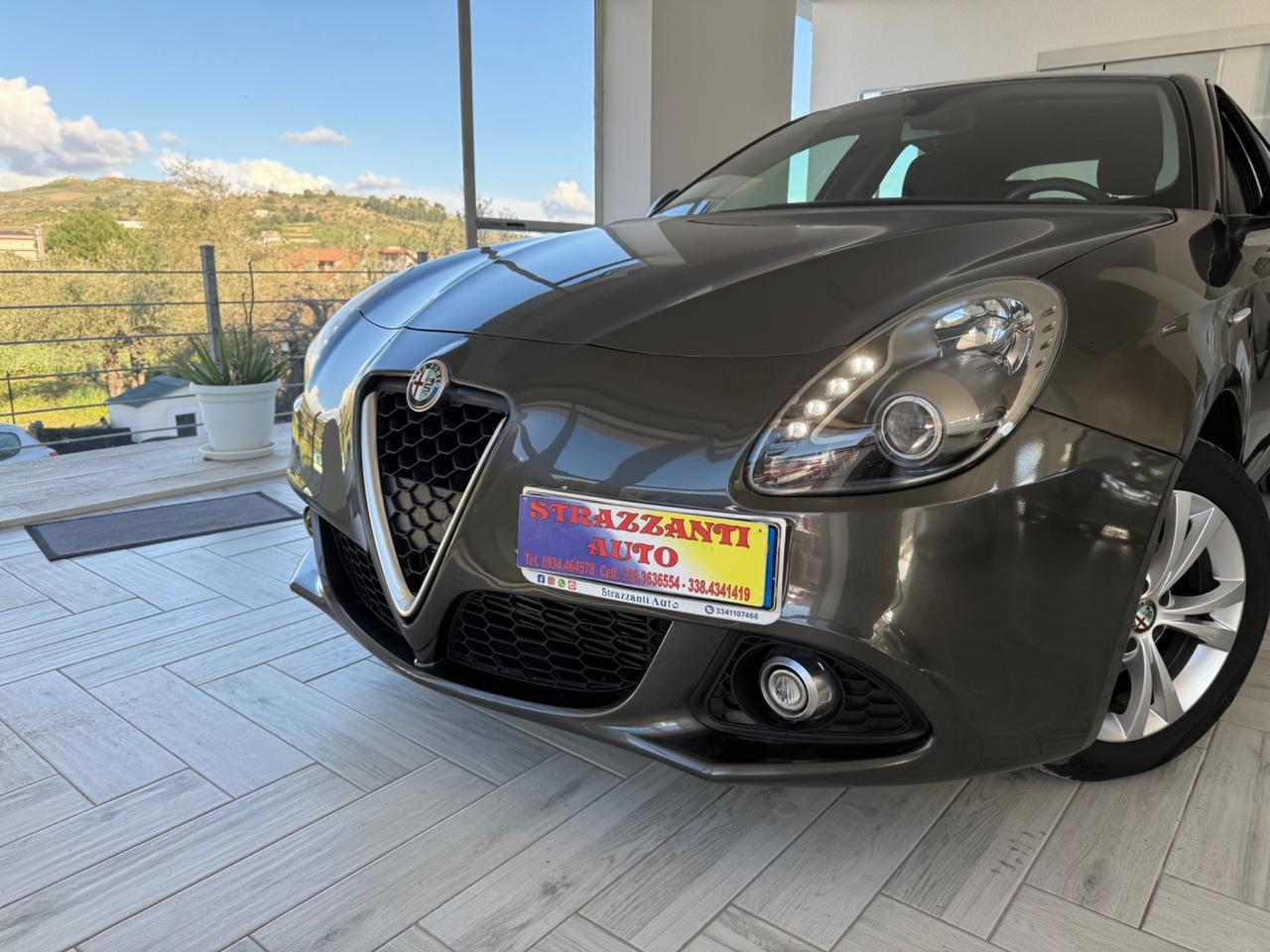 Alfa Romeo Giulietta 1.6JTDm Distinctive UNIPRO.2015