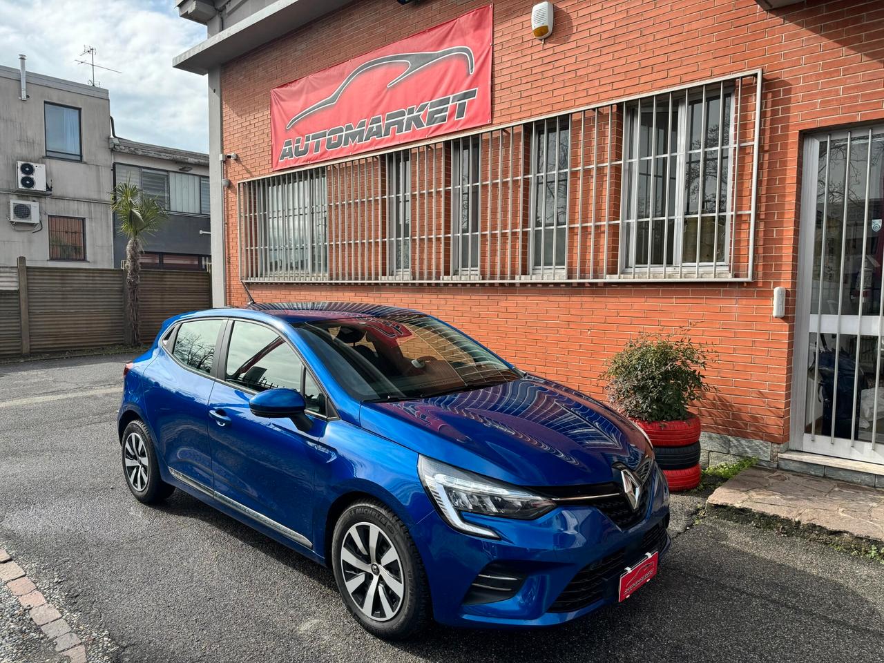 Renault Clio 1.5 blue dci Intens 85cv NEOPATENTATI