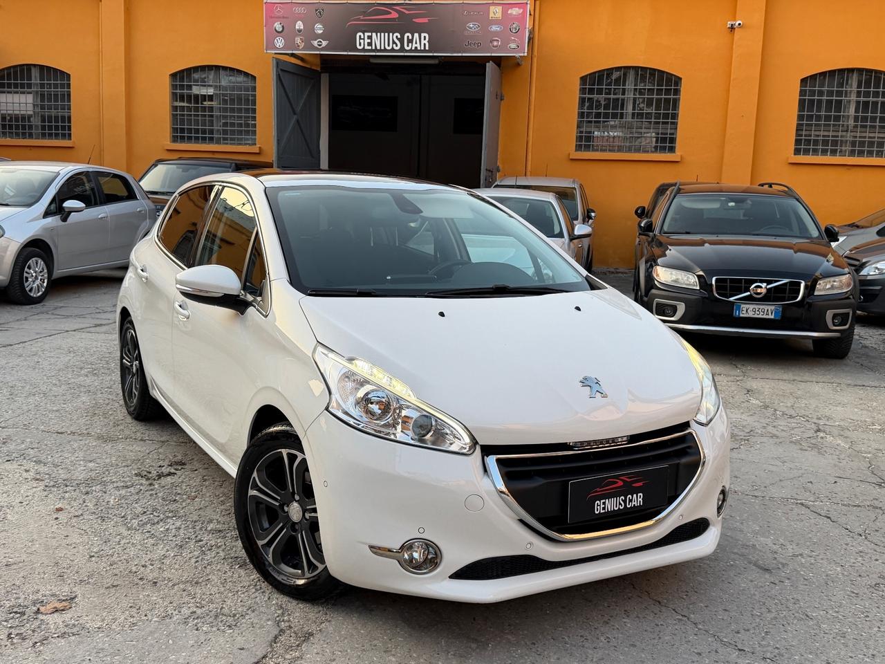 Peugeot 208 PureTech 82 5 porte Allure