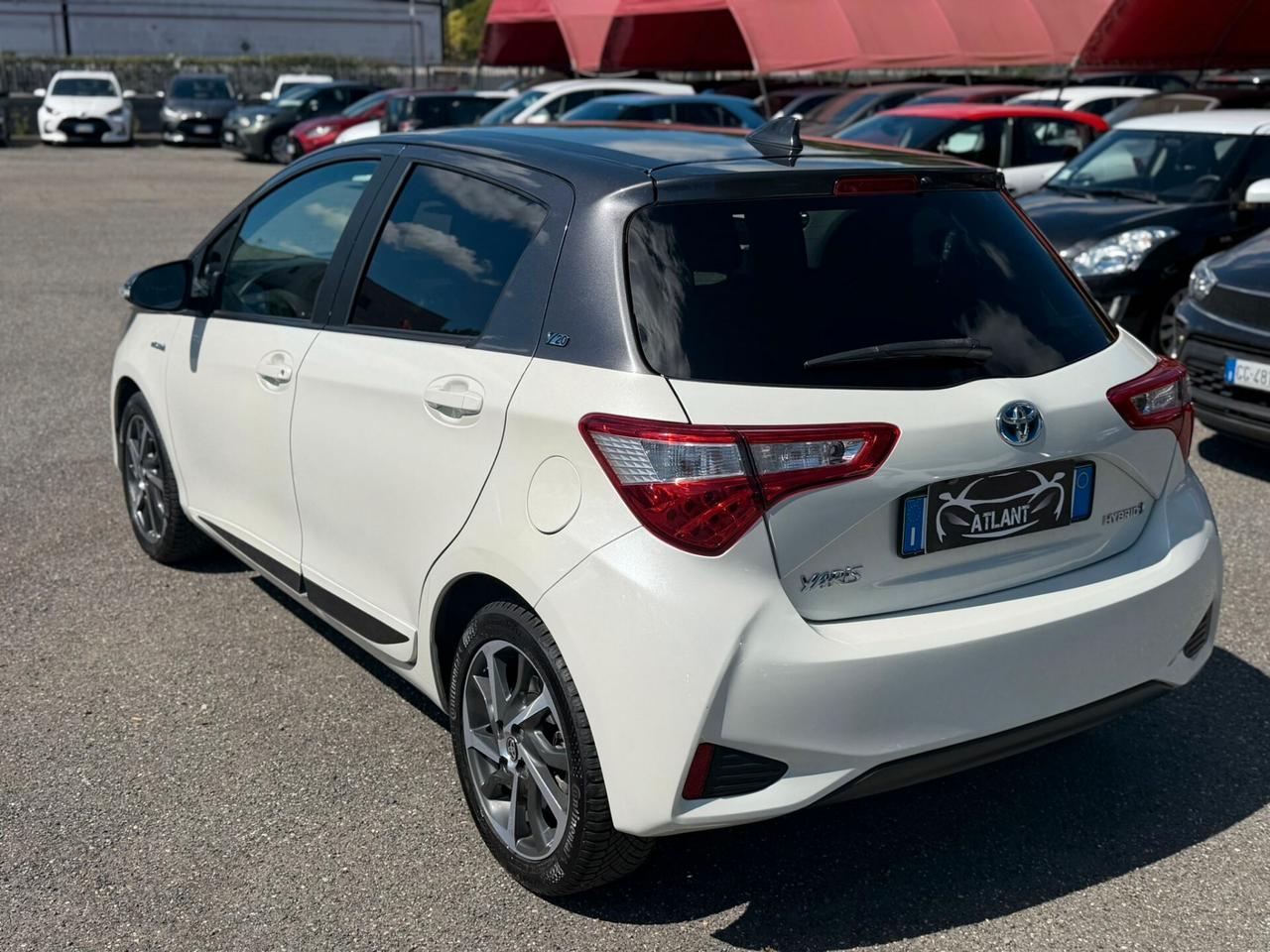 Toyota Yaris 1.5 Hybrid 5 porte Y20 Bitone