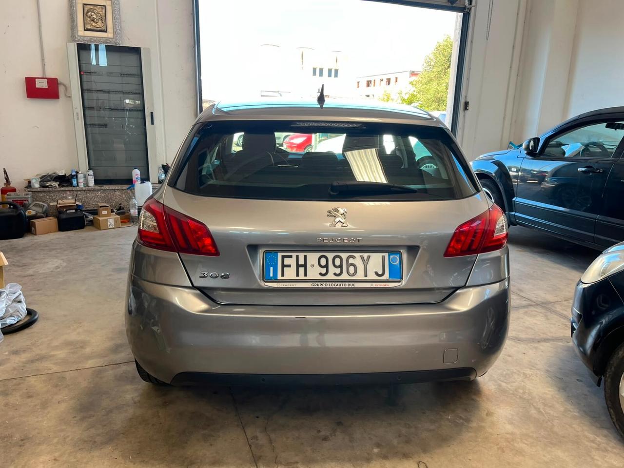 Peugeot 308 BlueHDi 120 S&S Business 2017