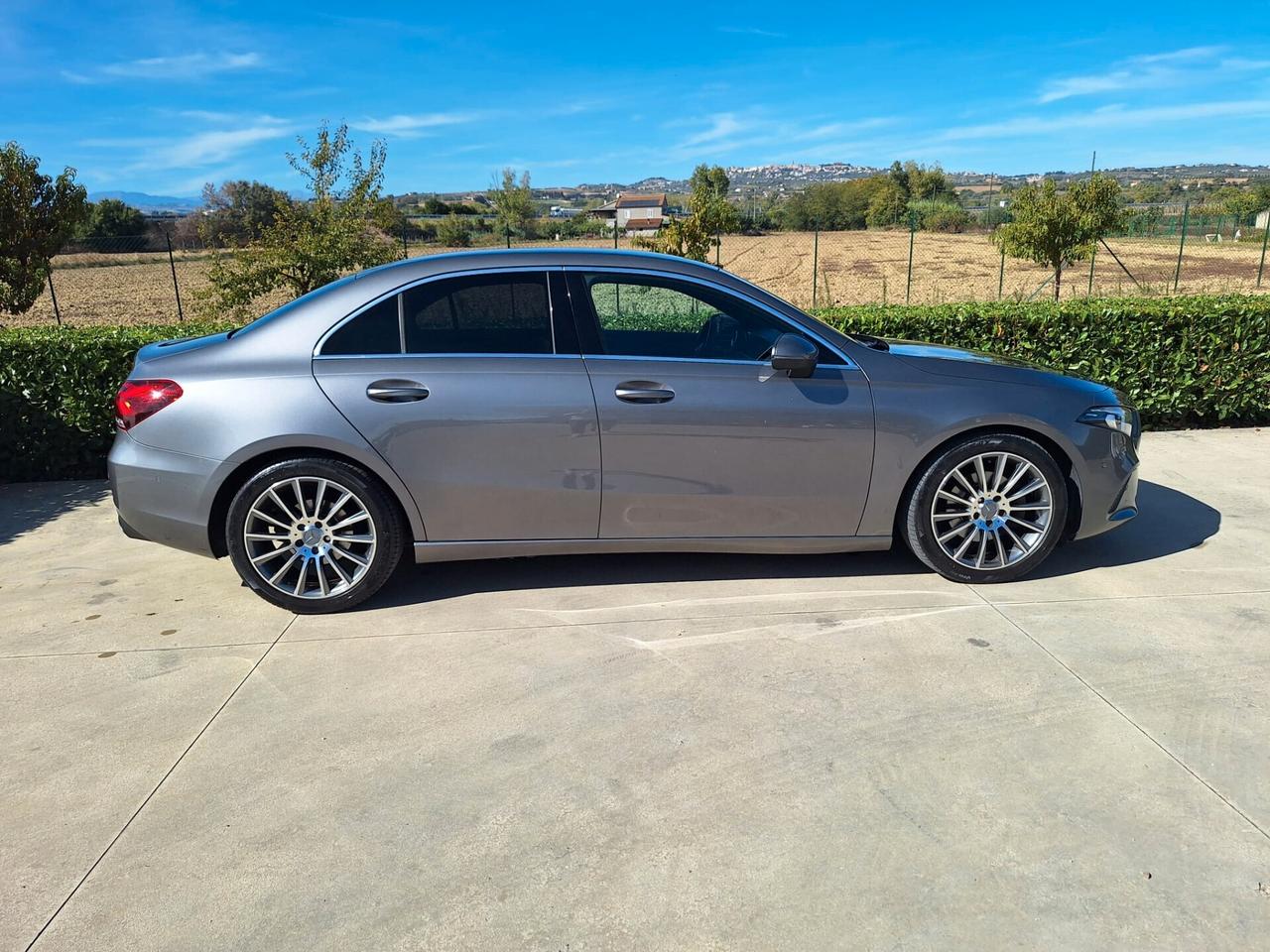 Mercedes-benz A 180 d Automatic AMG Line Premium