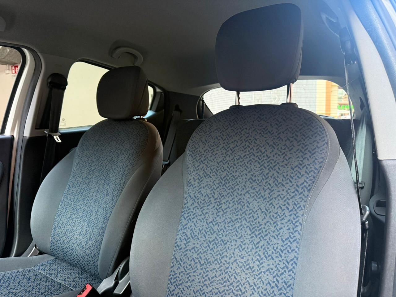 Lancia Ypsilon 1.0 FireFly 5 porte S&S Hybrid Ecochic Silver
