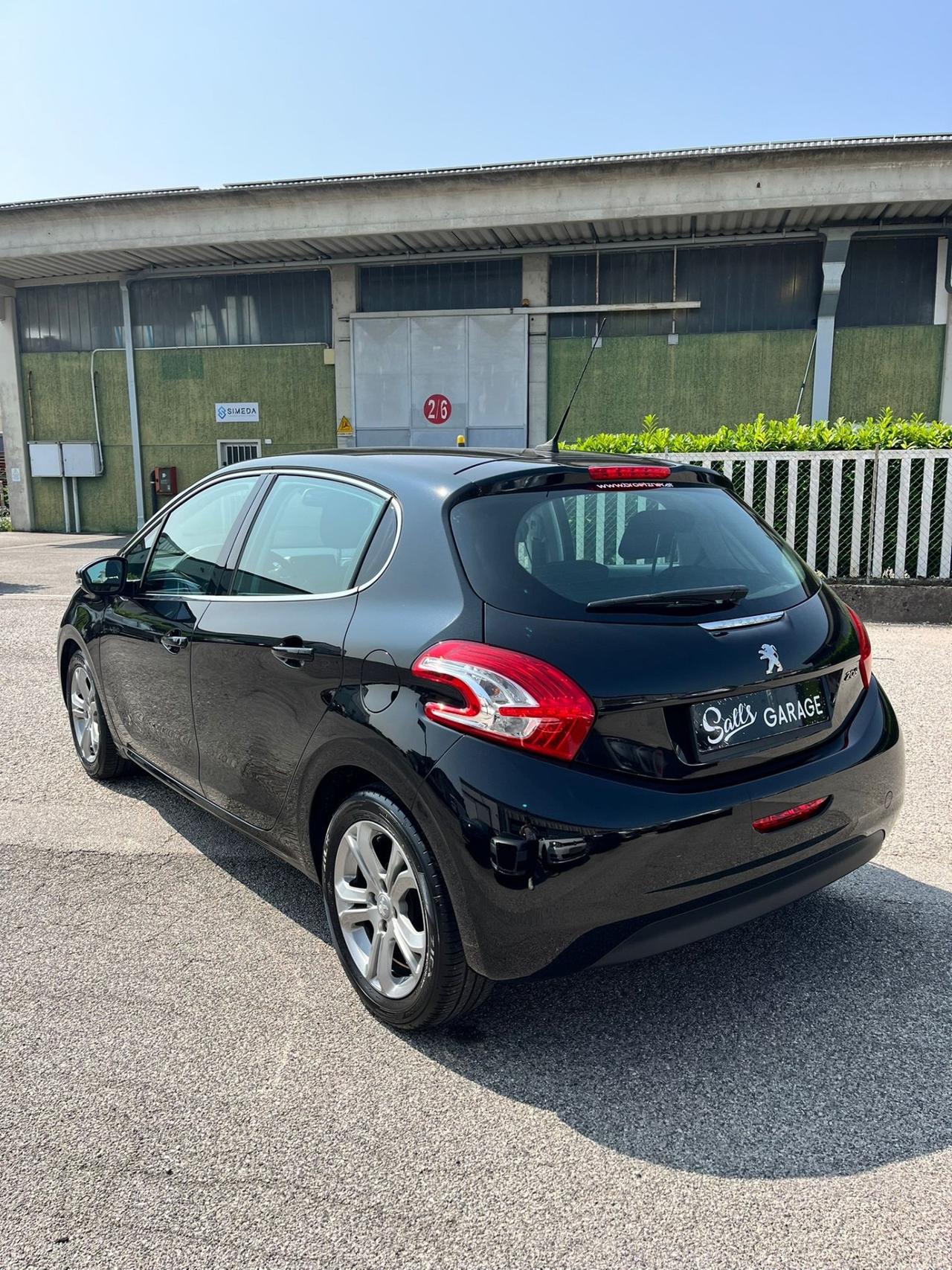 Peugeot 208 1.2 Neopatentati