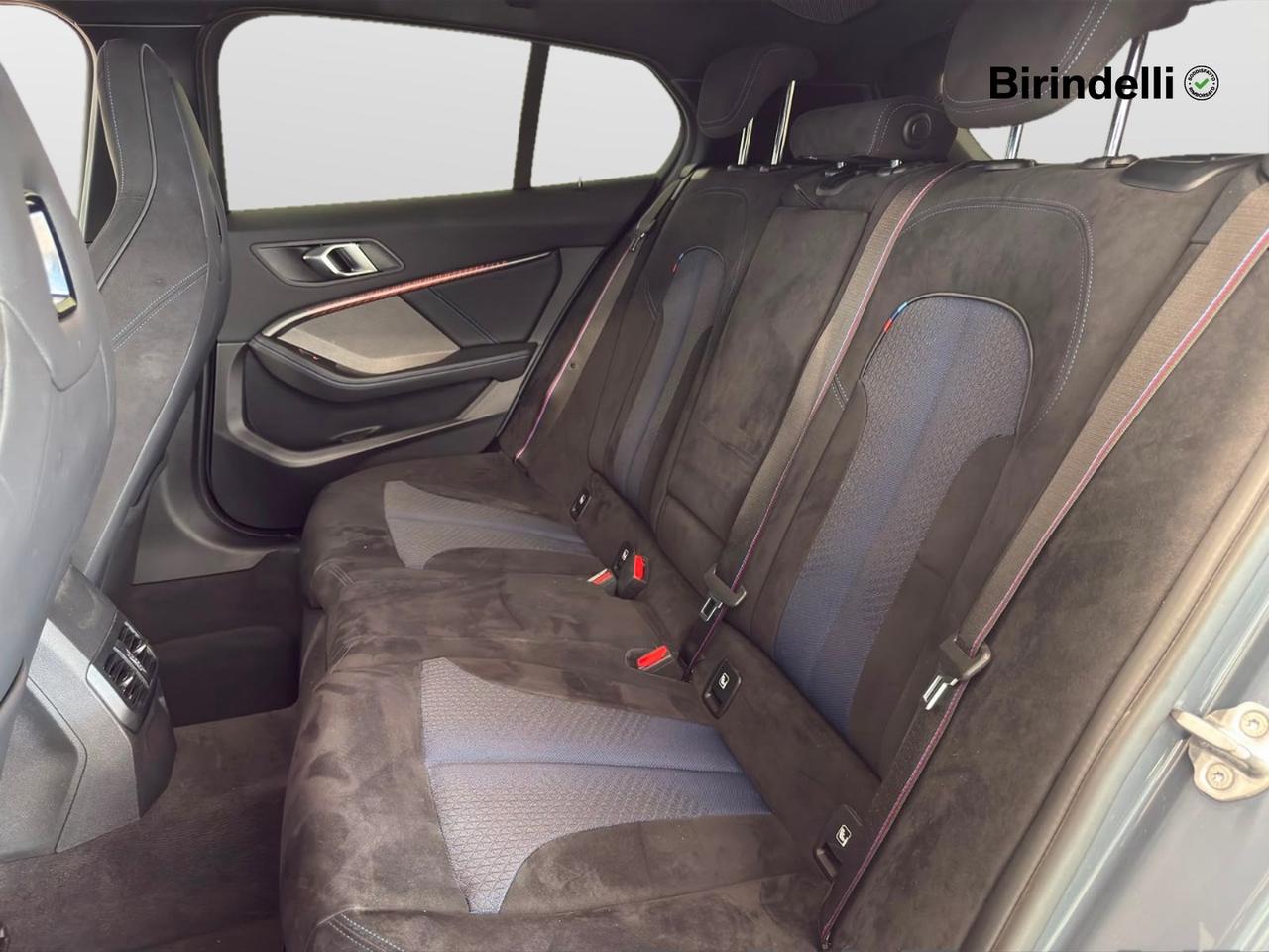BMW Serie 1 (F40) - M 135i xDrive