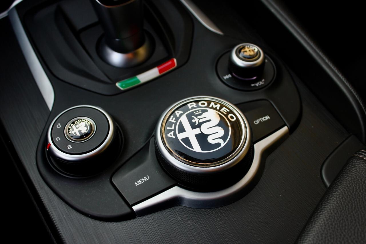 Alfa Romeo Giulia 2.2 Turbodiesel 150 CV AT8 Business