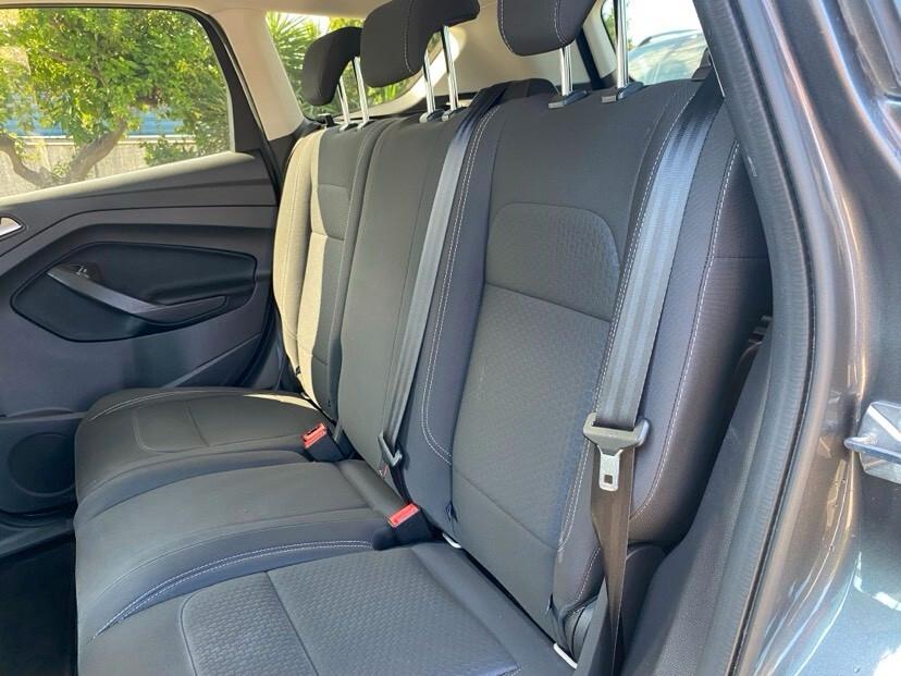 Ford Kuga 2.0 TDCI 120 CV S&S 2WD Powershift Business