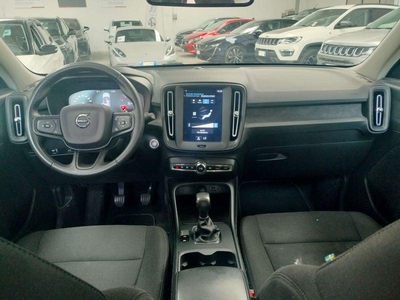 Volvo XC40 T2 Momentum Core