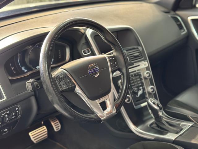 VOLVO XC60 D4 AWD Geartronic R-design*AUTO*