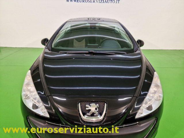 PEUGEOT 308 1.6 THP 150CV CC Féline