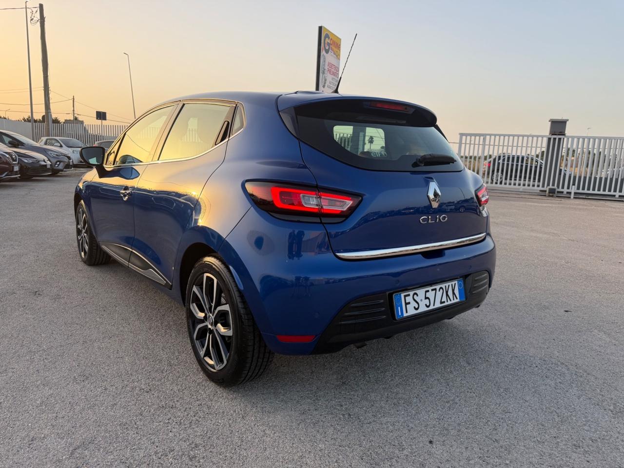 RENAULT CLIO 0.9 TCe 90 CV DUEL FUL LED PELLE MY18