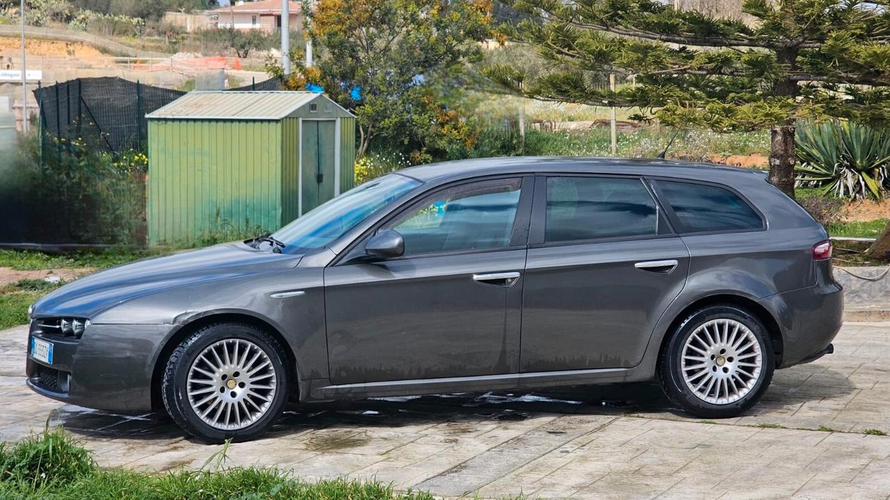 Alfa Romeo 159 1.9 JTDm Sportwagon