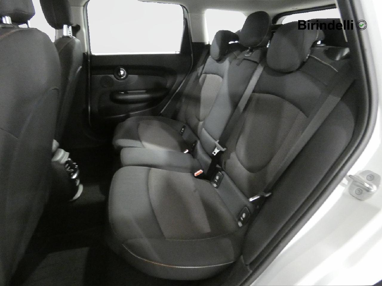 MINI Mini Clubman (F54) - Mini 2.0 Cooper D Mayfair Edition Clubman