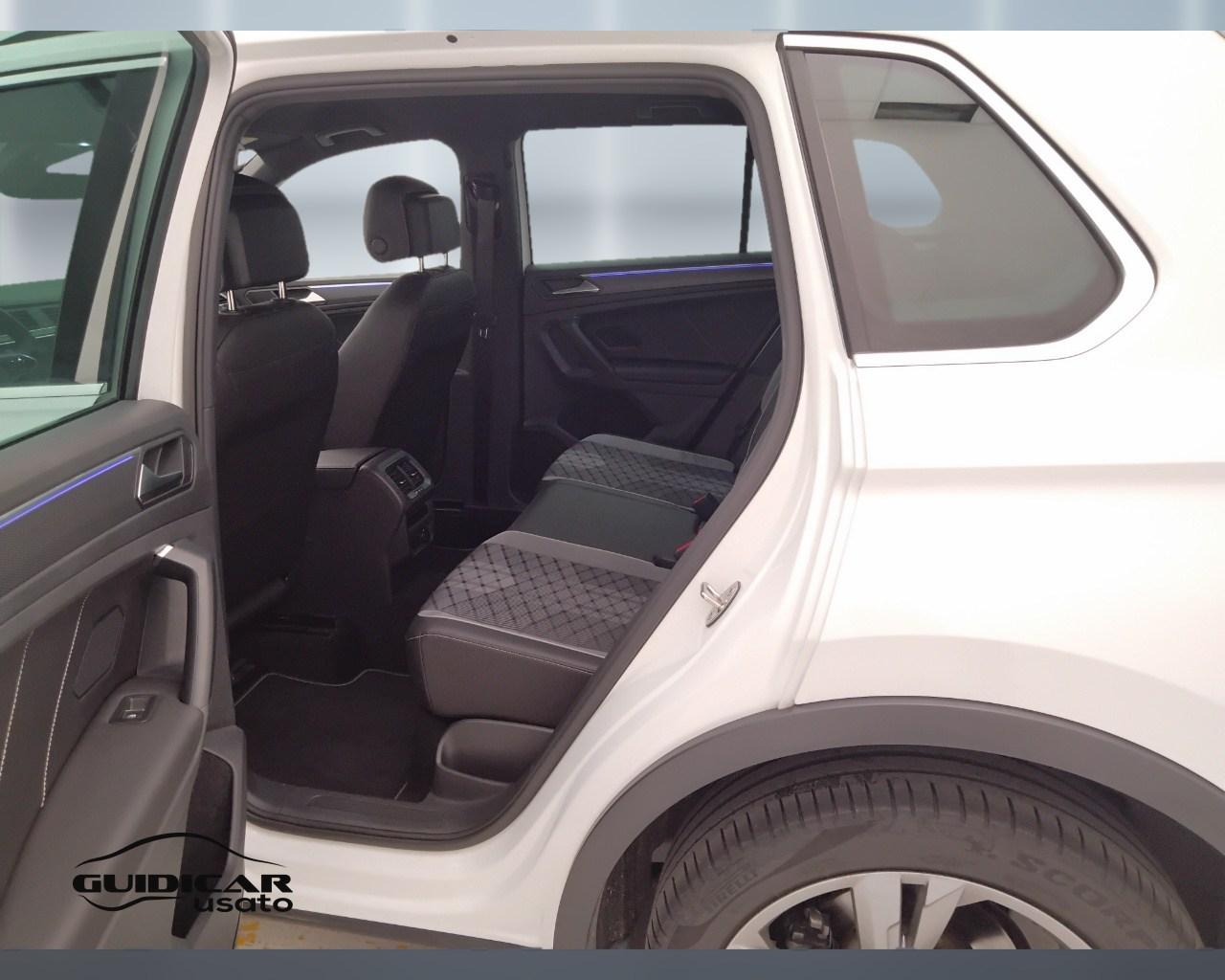 VOLKSWAGEN Tiguan II 2021 - Tiguan 2.0 tdi R-Line 4motion 150cv dsg