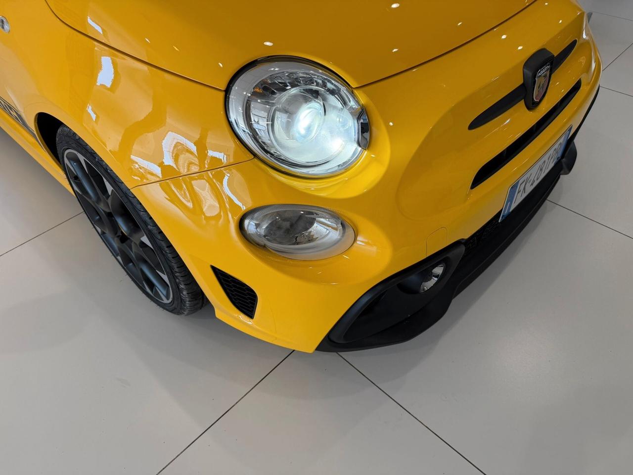 Abarth 595 1.4 Turbo T-Jet 180 CV Competizione