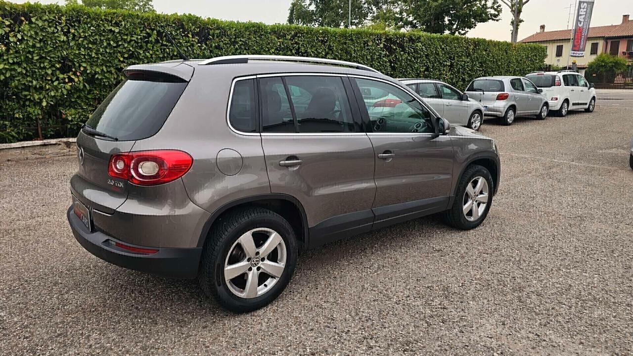 Volkswagen Tiguan 2.0 TDI DPF 4MOTION DSG Sport & Style