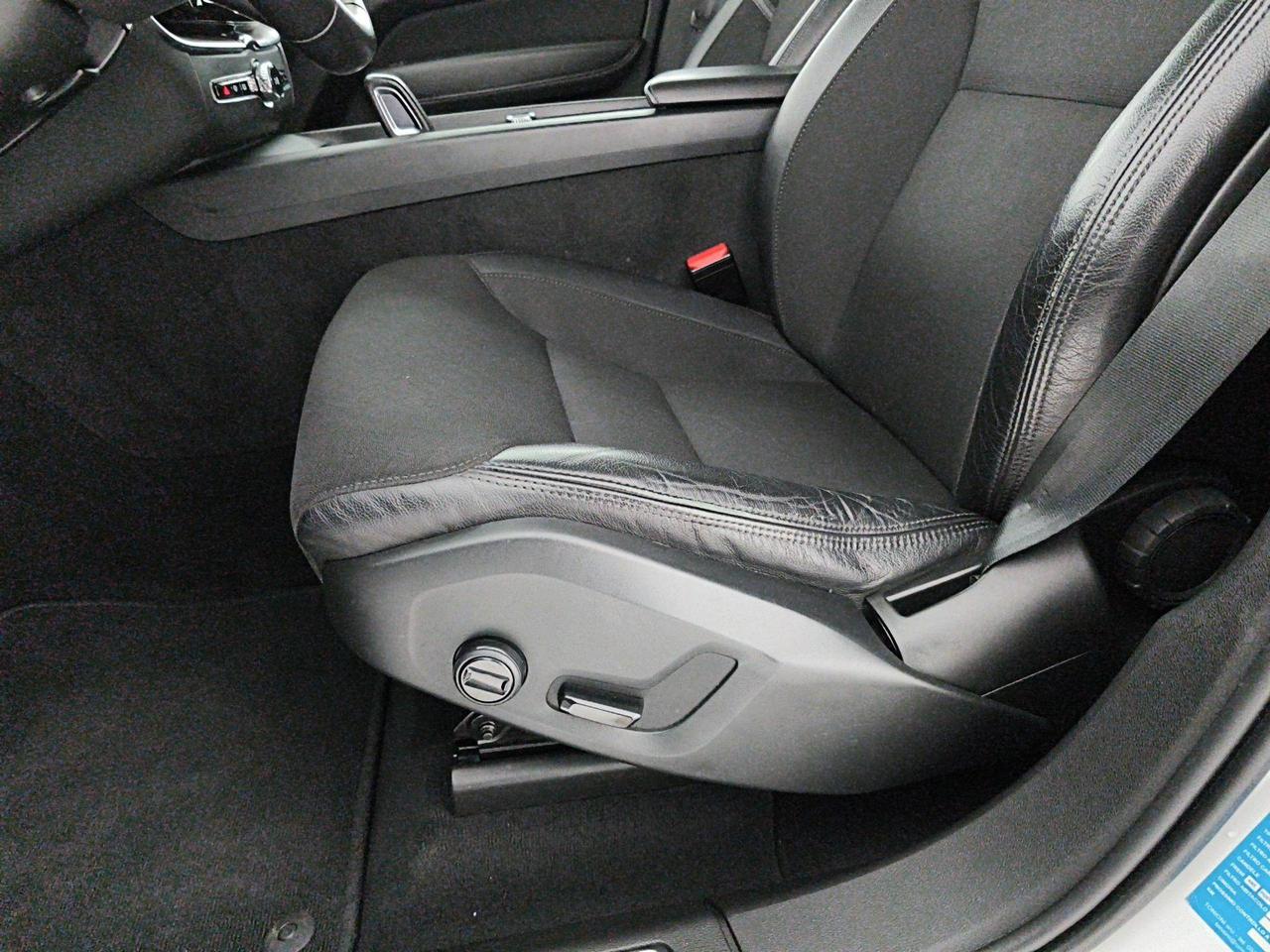 Volvo XC60 2.0 b4 Business Plus awd